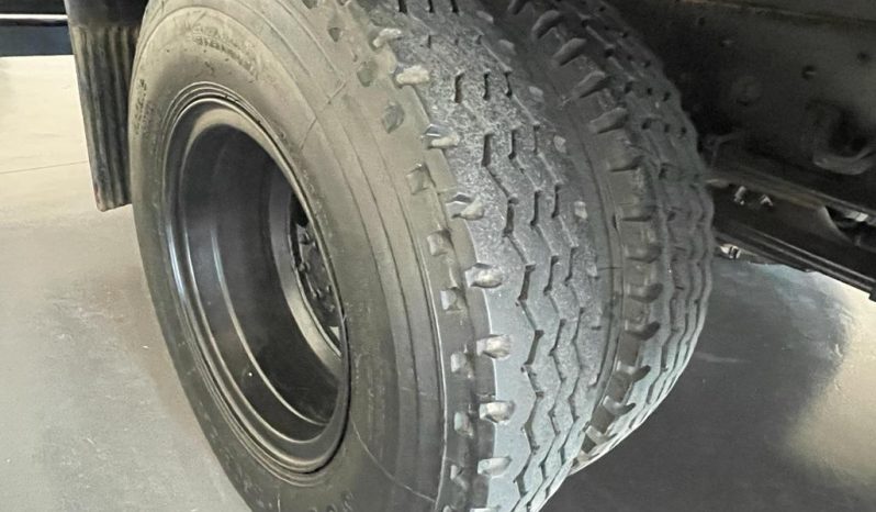 2017 Isuzu NPR 400 full