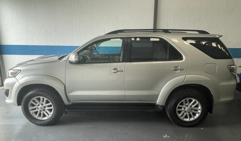 2013 Toyota Fortuner 3.0D4D full
