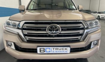 2017 Toyota Land Cruiser VX200 4.5 V8 full