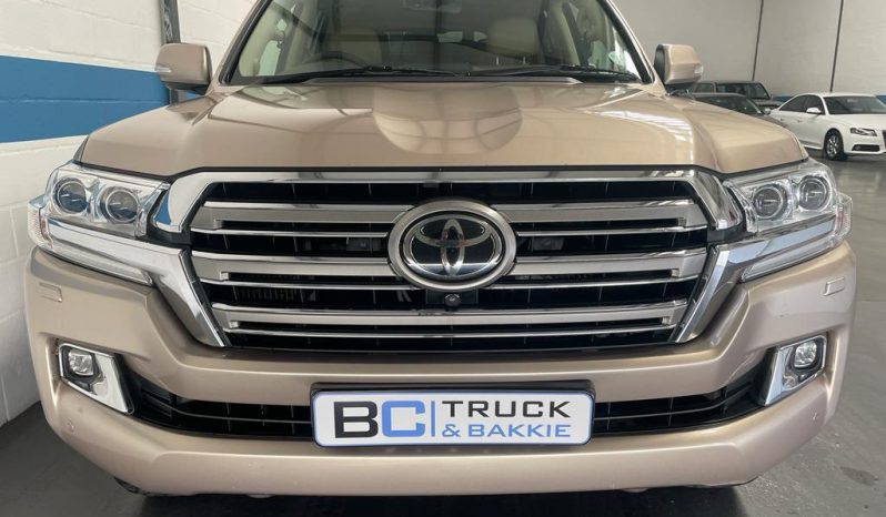 2017 Toyota Land Cruiser VX200 4.5 V8 full