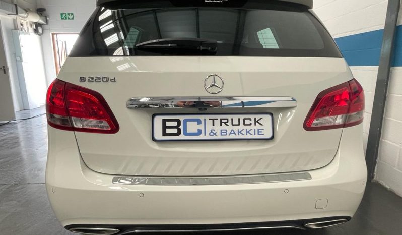 2017 Mercedes Benz B220d full